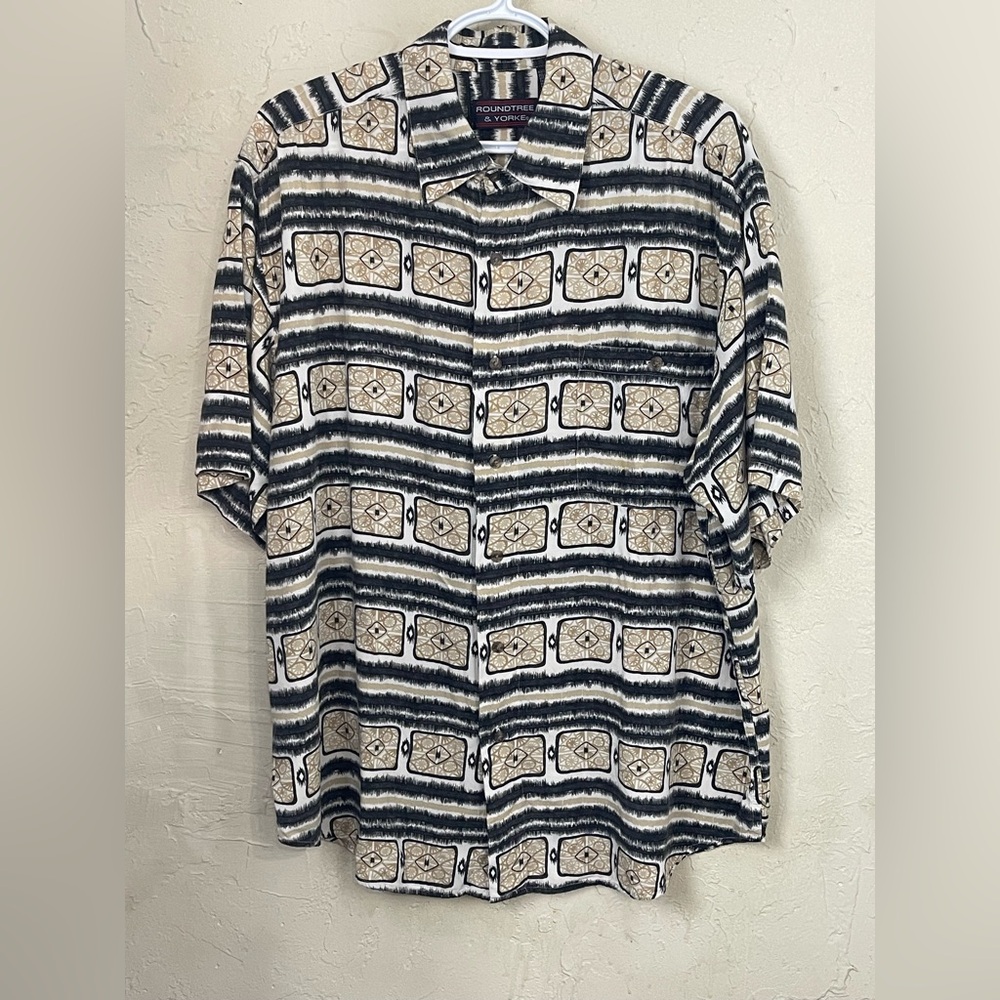 Roundtree & Yorke Short Sleeve Casual Button Down Shirt